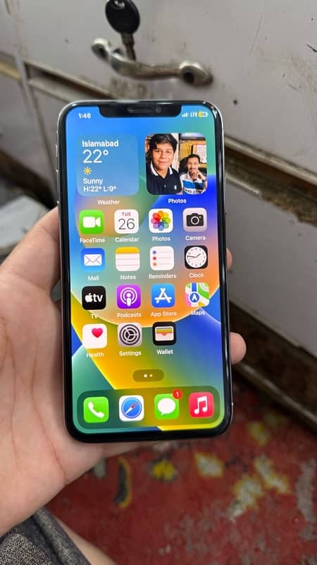 iPhone x 64 gb pta approved 1