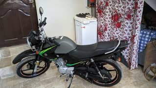 Yamaha YBR 125 G | Model 2024 | 2500 KMs Driven | Hyderabad Number