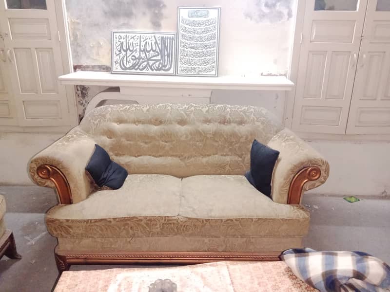 Used sofa in nice condition for sale 2