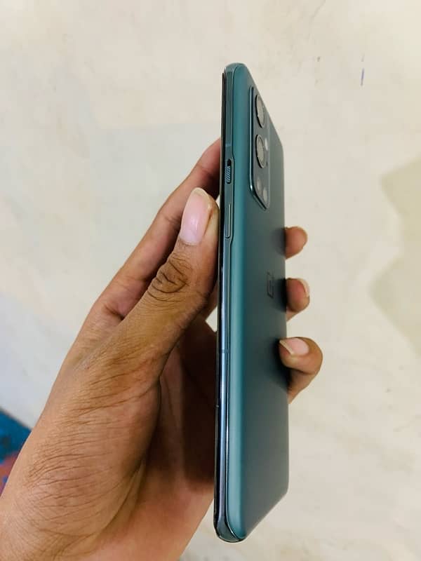 one plus 9 pro Dual sim 6