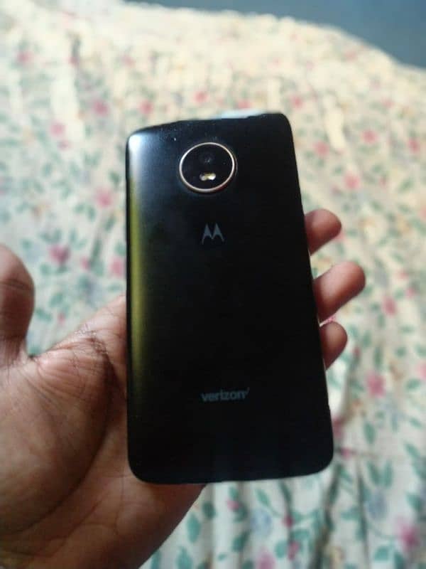 Moto E4 good condition official PTA approve 1