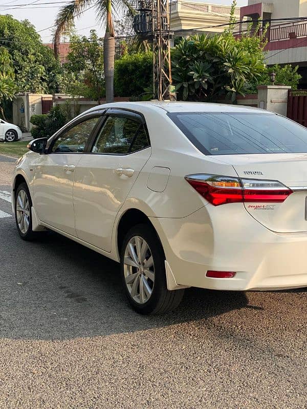 Toyota Corolla GLI 2019 auto 4