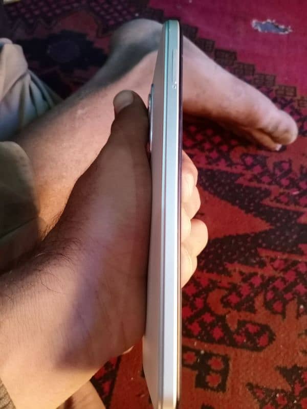 infinix note 11 6/128 box hai charger nai ha 10/9 condition i 5