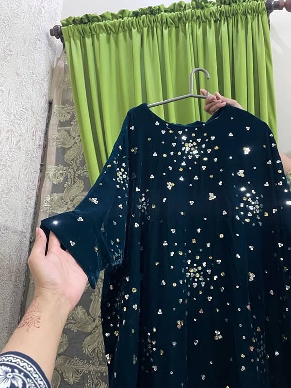 velvet kaftan 0