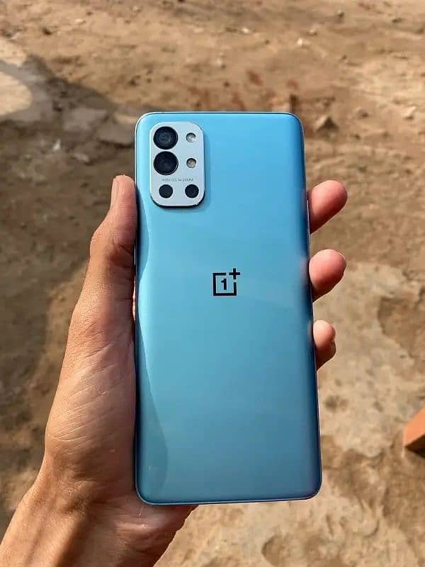 OnePlus 9r 8/258 2