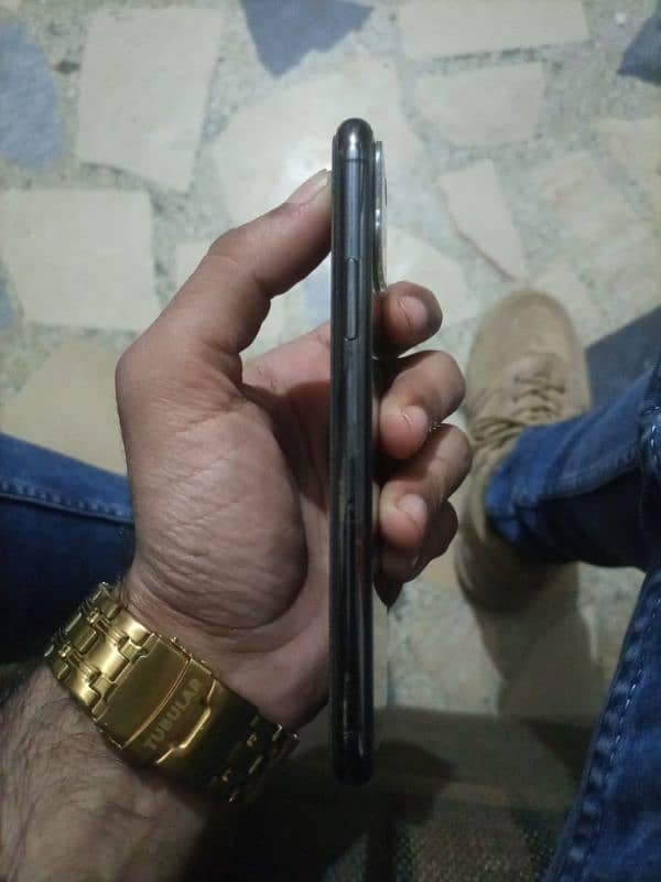 iphone 11 pro NONPTA JV 1