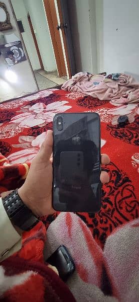 I PHONE XS MAX NON PTA ESIM WORKING 1