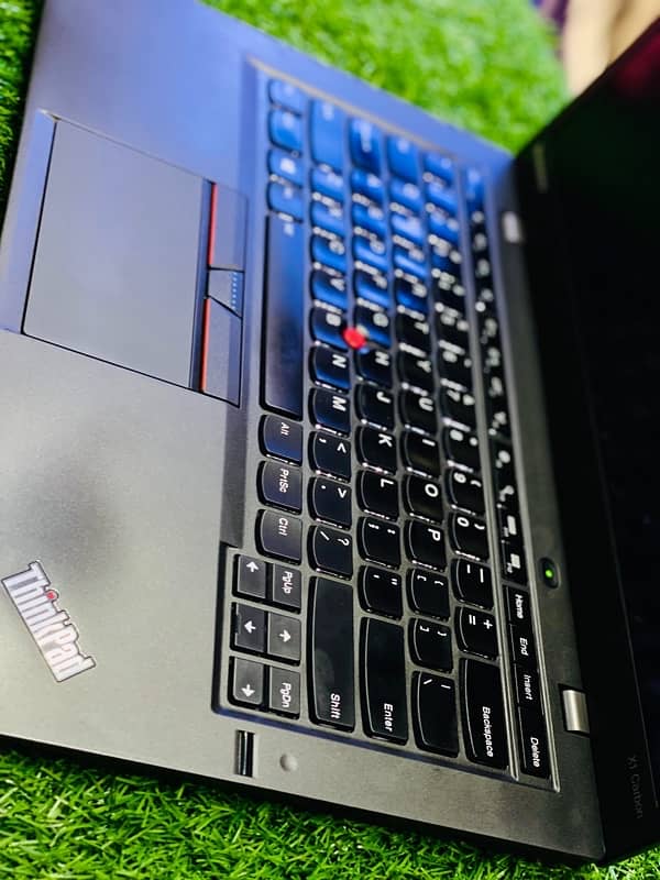 LENOVO THINKPAS X1 CARBON i7 5th 8/256 2