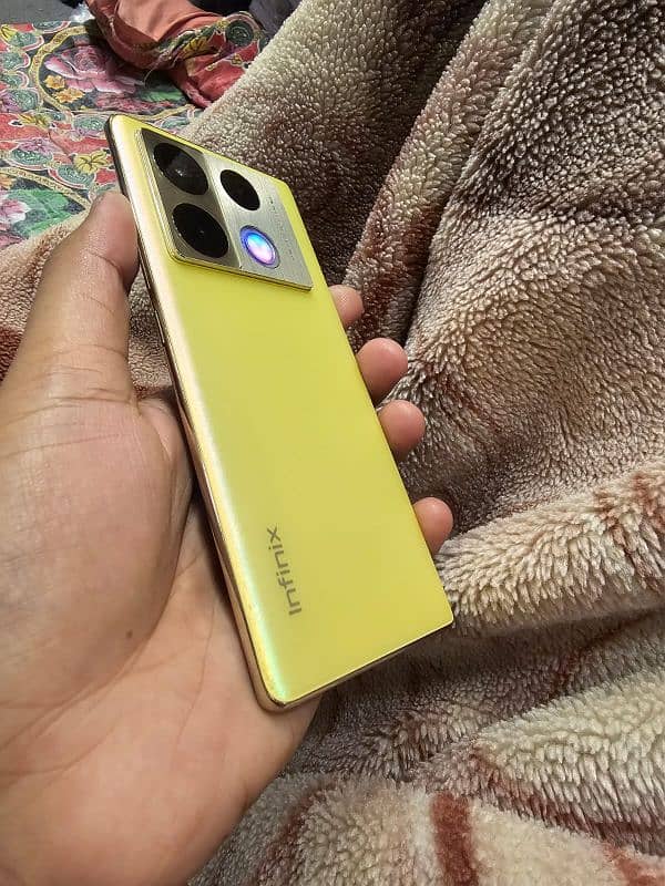 Infinix Note 40 Pro 10/10 Condition 1