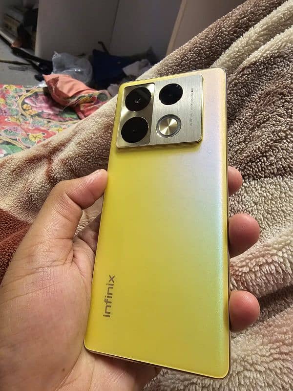 Infinix Note 40 Pro 10/10 Condition 12