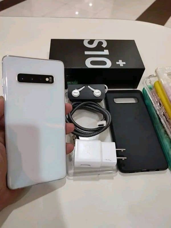 Samsung s10 plus 8.128 GB 0