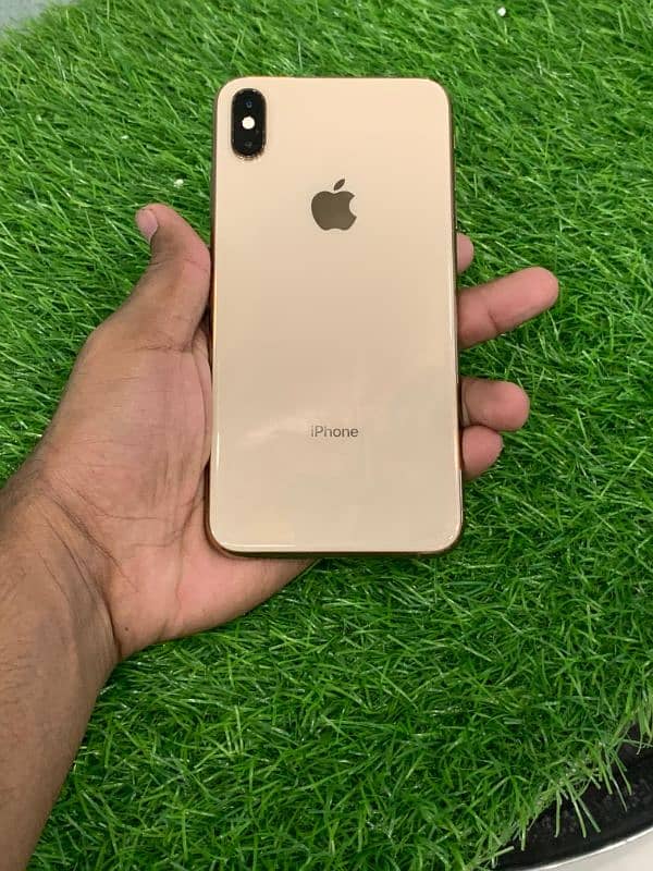 Iphone XS Max  64GB PTA Approved. 1