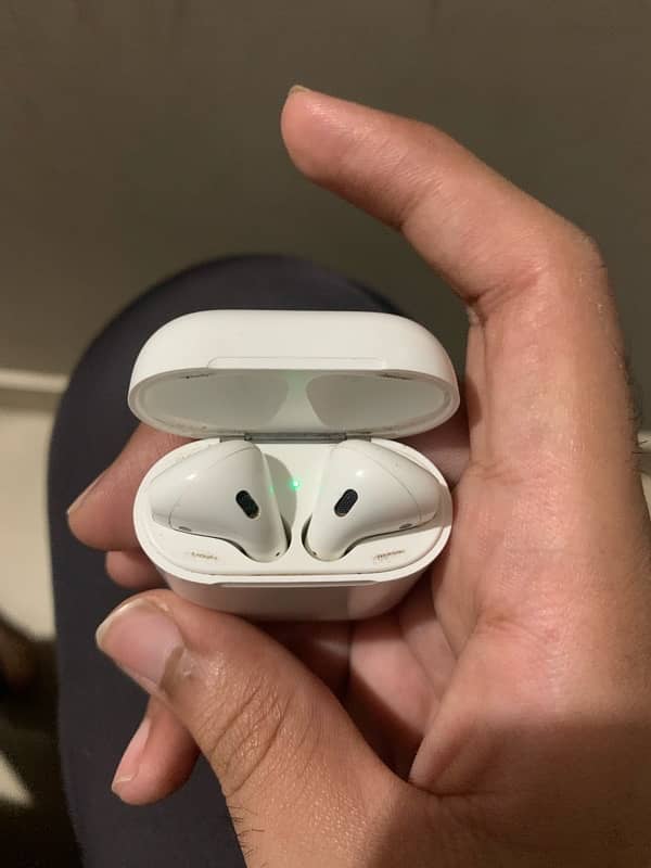 Apple Airpods 2nd generation 2