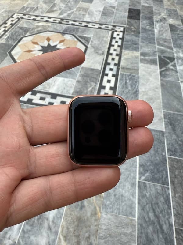 Apple Watch SE 40 MM Cellular + GPS 2