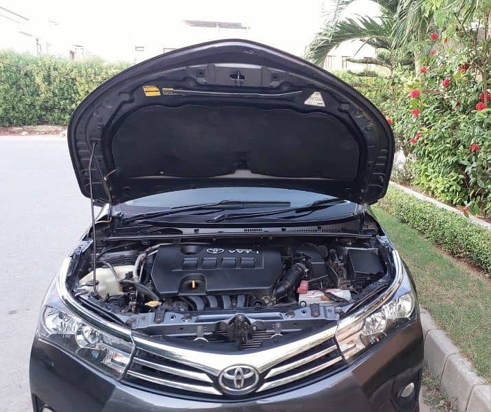 Toyota Altis Grande 2016 4