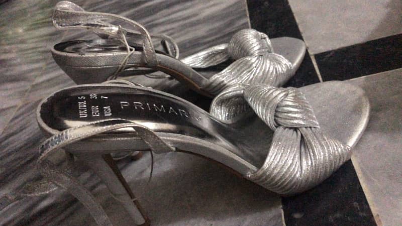 Silver Heels 0