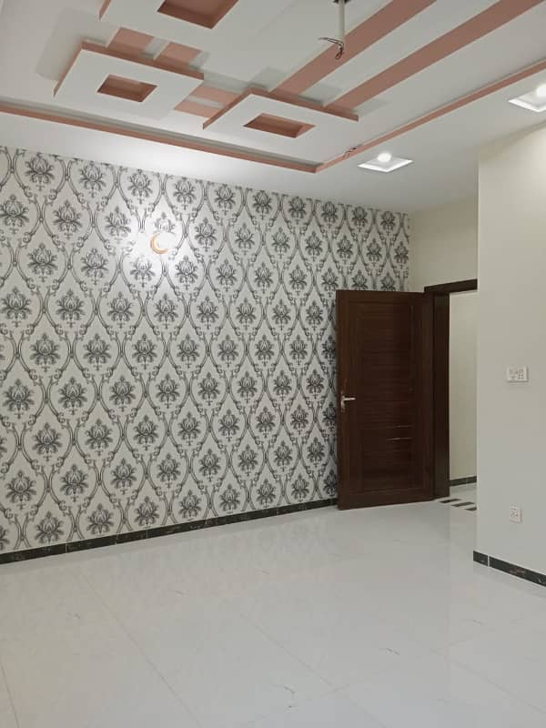 7.5 Mrla Brand New House For Sale in Rizwan Garden 18