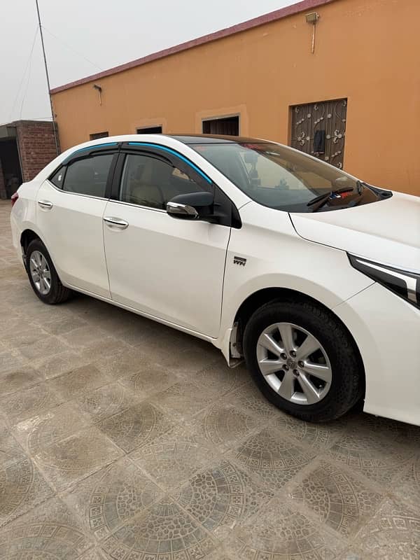 Toyota Corolla Altis 2015 3