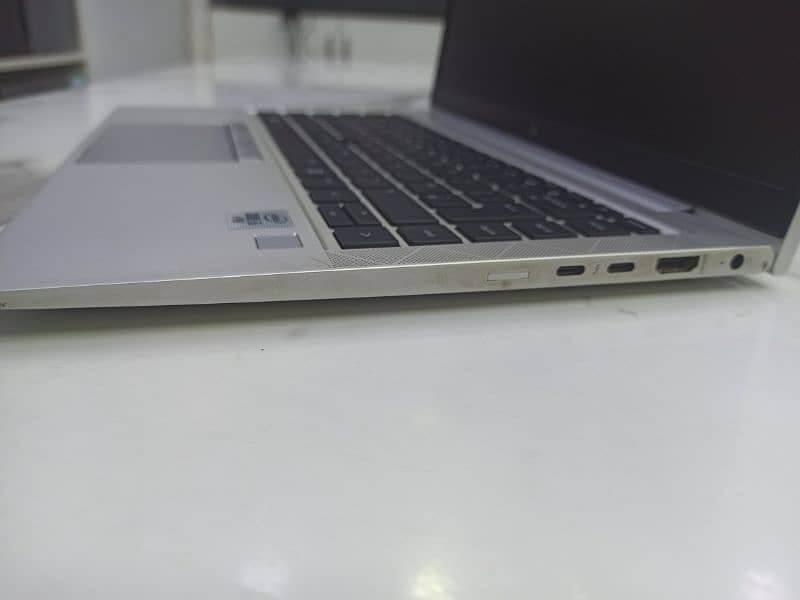 HP elitebook 840 G7 1