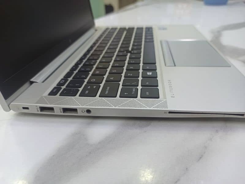 HP elitebook 840 G7 2