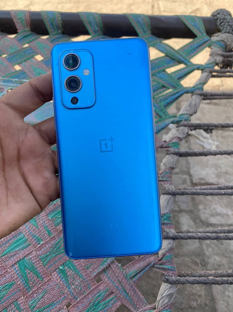 oneplus 9 10by10 condition with charger 12.256 6