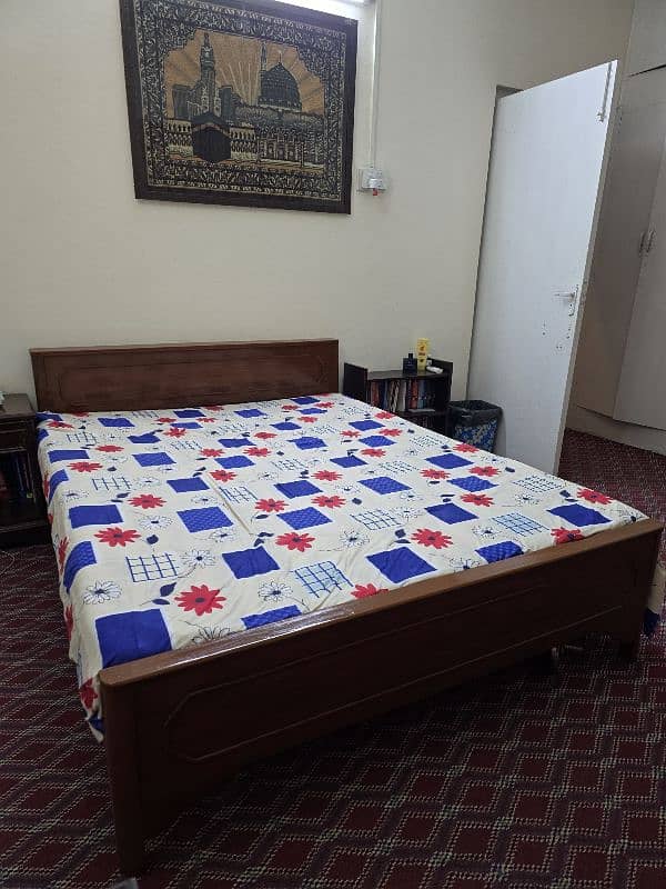 Wooden Queen Size Bed + Mattress 6