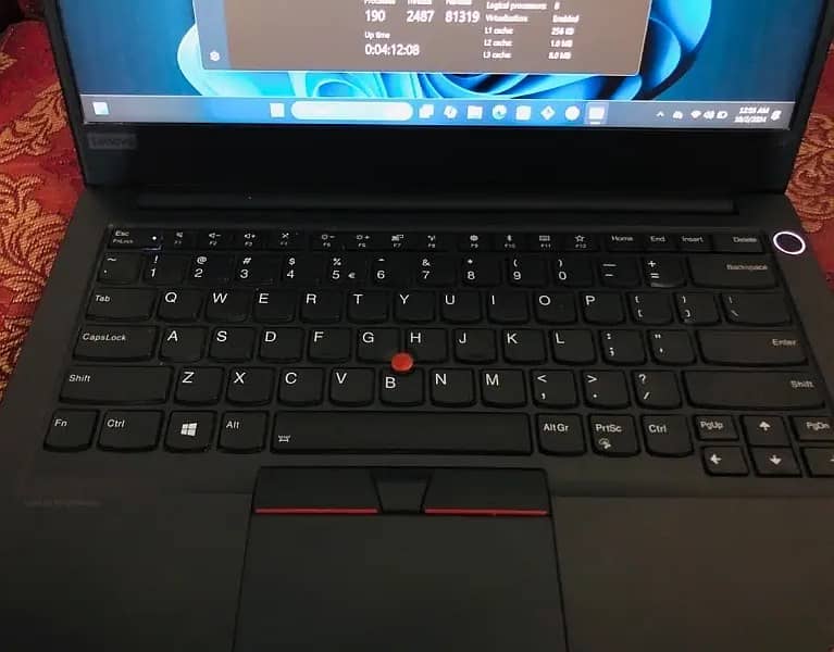 Lenovo e14 Core i7 10gen 16gb ram 3