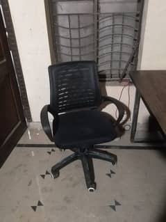 Office Chair Black Color And White Tabel