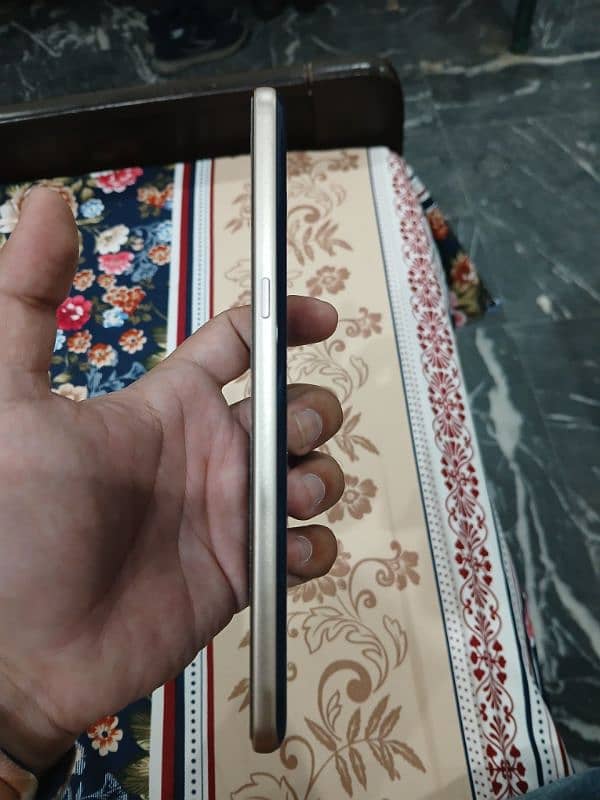 LG V60 10/10 Condition 5