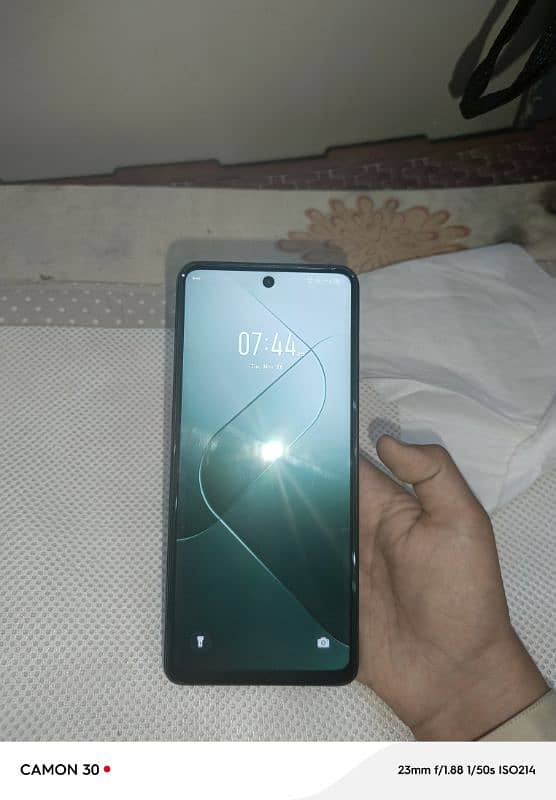 Infinix hot 40 pro 3