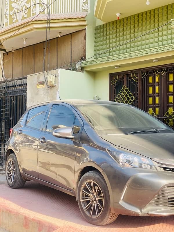 Toyota Vitz 2014 3