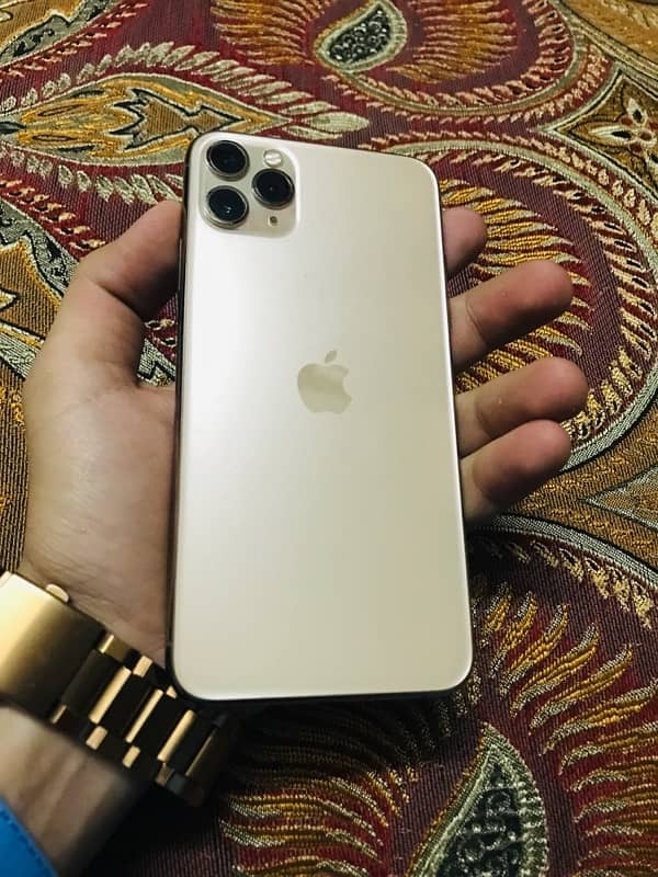 iPhone 11 Pro Max NonPta 256 Gb Golden colour 1