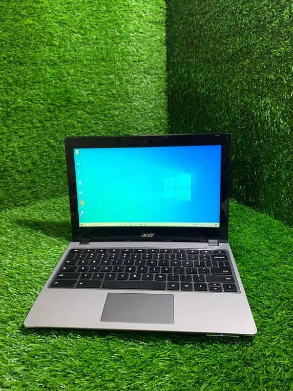 Acer C740 | 4 GB Ram | 128 GB SSD | 12 Inches Display | 1