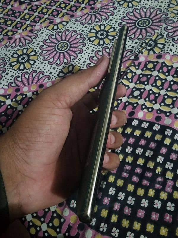 Infinix Note 40 pro without power bank 1