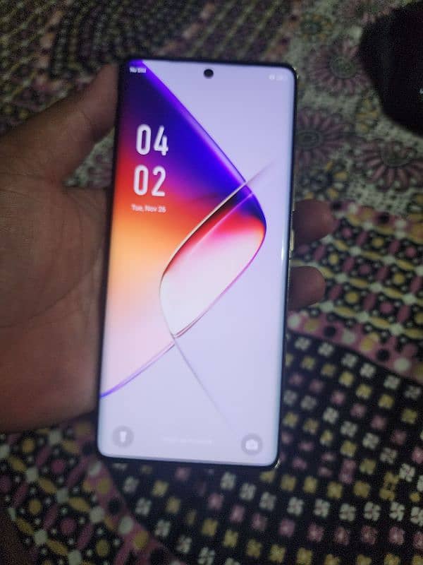 Infinix Note 40 pro without power bank 2