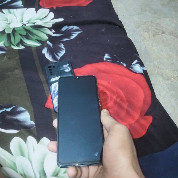 Oppo F15 4