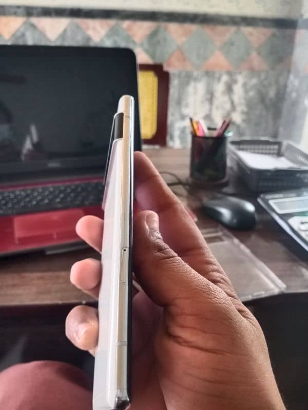 Google Pixel 6 Pro White 4