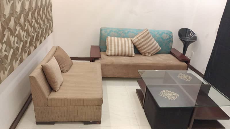 10 Marla Furnished House For rent in Dha Phase 8 ex park view 10