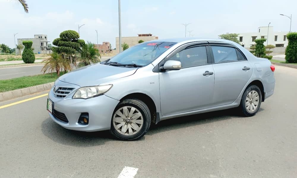 Toyota Corolla GLI 2011 16