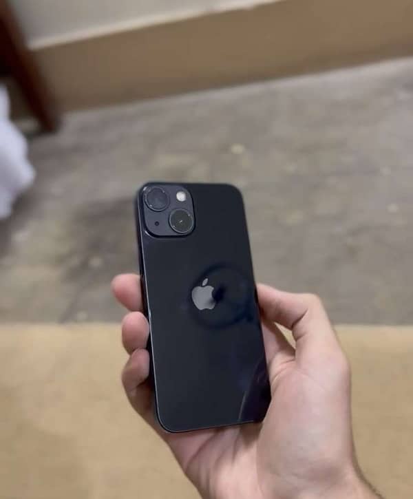 iphone 13 mini 10 by 8 condition 3