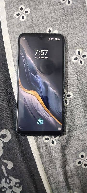 VIVO V23e 8+4/128gb 3