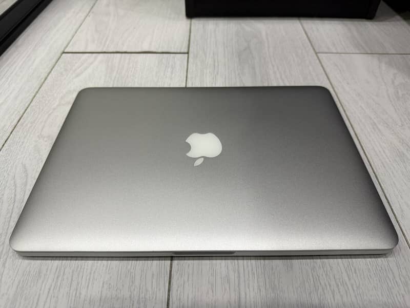 Apple MacBook Pro 2015~Core i7/16GB/256 ~ New Condition Import Stock 6