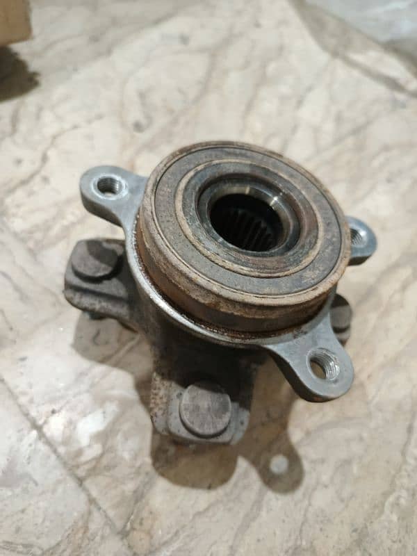 SUZUKI ALTO WHEEL HUB FRONT RIGHT 3