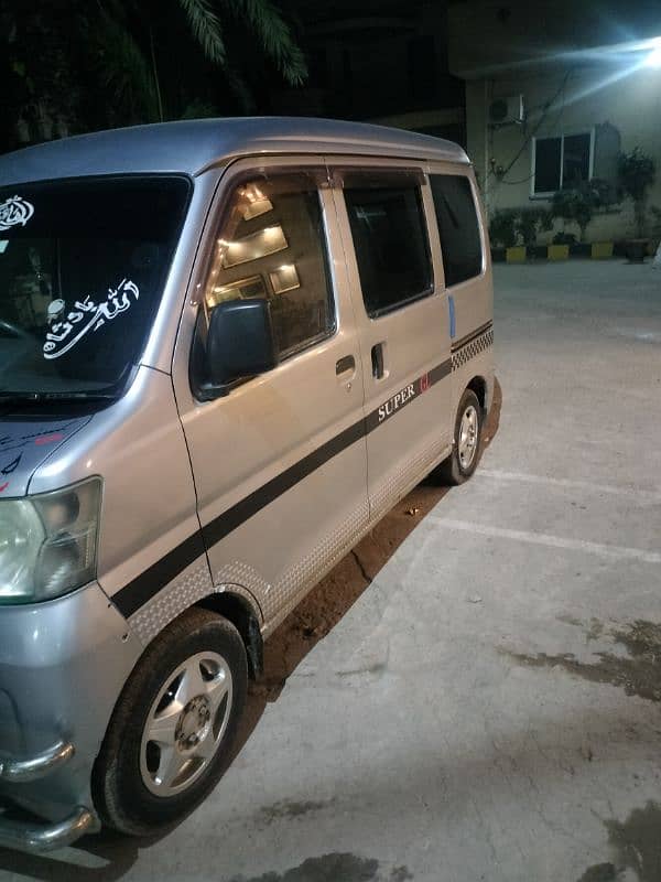 Daihatsu Hijet 2010 modle 2