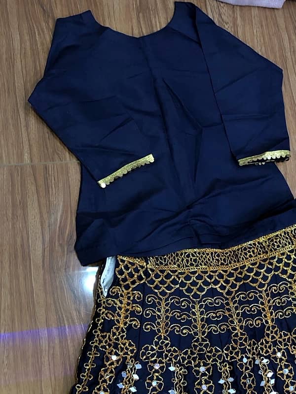 lehnga in perfect condition. 5