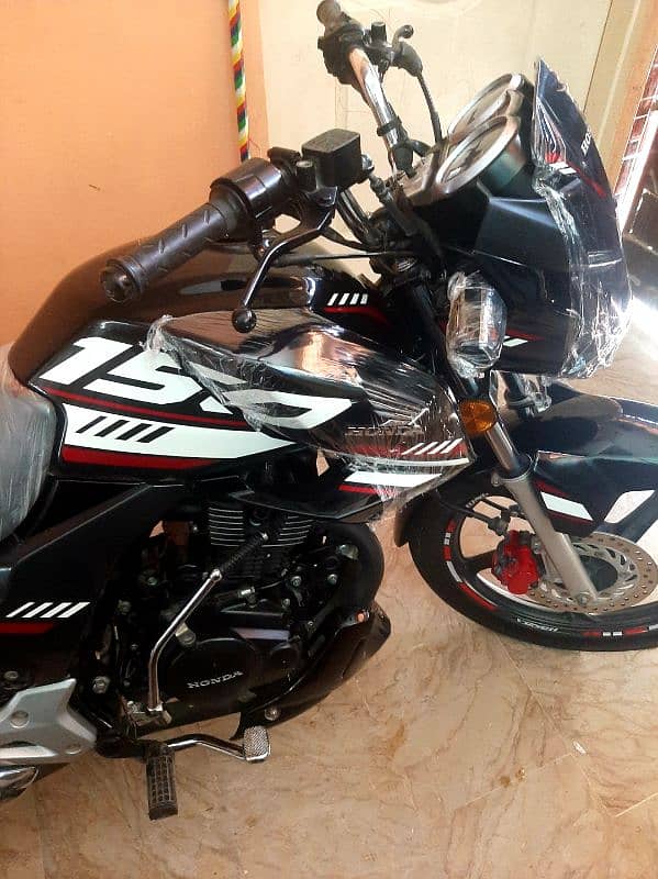 Honda Cb 150f New Condition  urgent sel 1