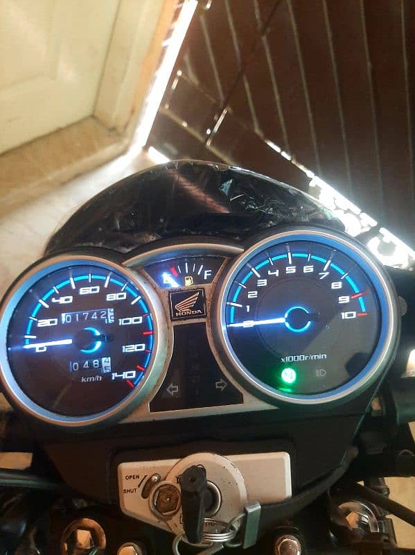 Honda Cb 150f New Condition  urgent sel 6