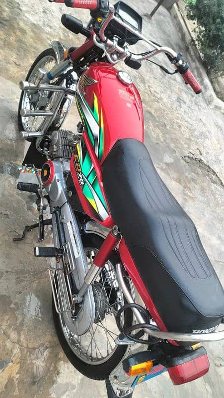 Honda CD 70 for sale . 1