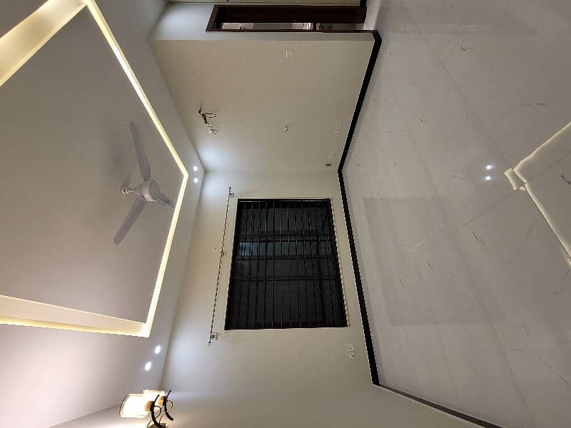 Ground Floor For Rent in G-14/4 (Brand new) 1