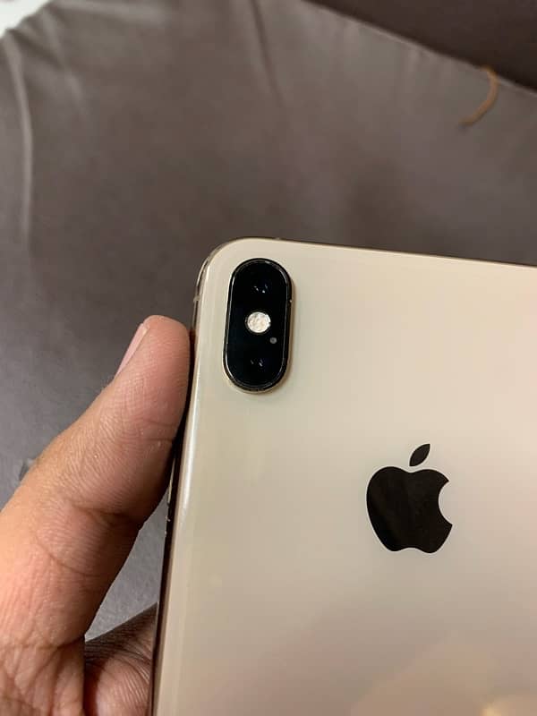 iPhone XS Max | 64 GB | Gold Color | PTA Approved 8